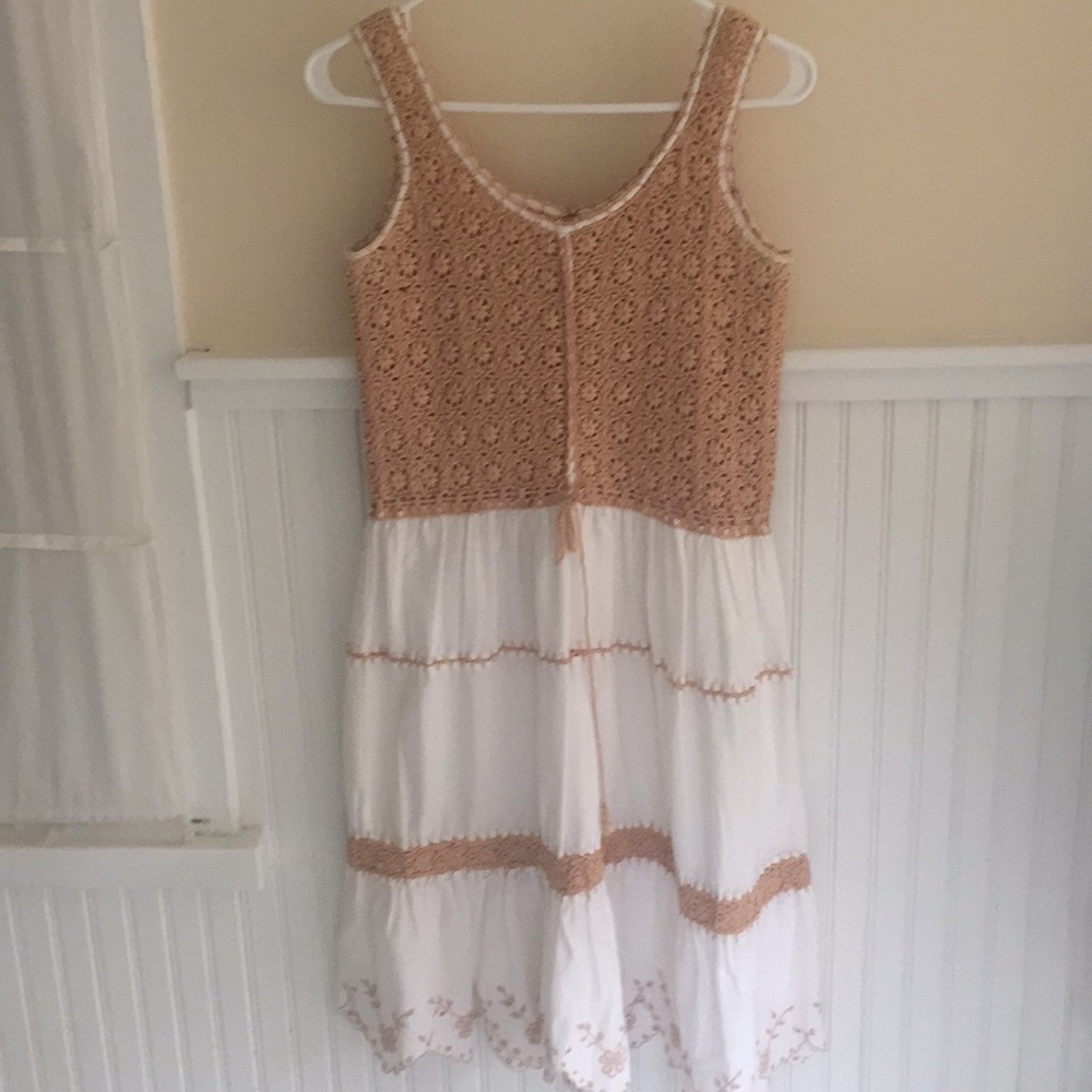 dreamiest vintage sundress